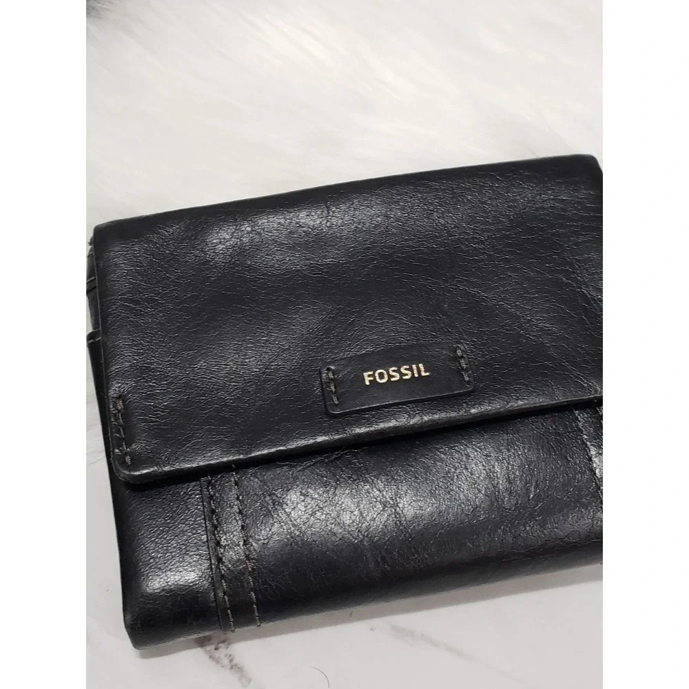 NEW Fossil Ellis Multi function Leather Wallet in Black Card Holder Womens